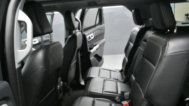 Used 2023 Black Ford XLT image 19