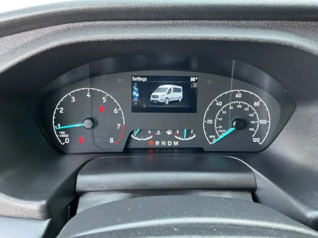 Certified Used 2025 Oxford White Ford XLT image 14