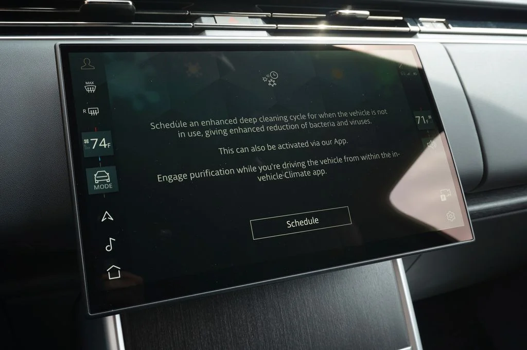 New 2026 Carpathian Grey Land Rover SE image 25