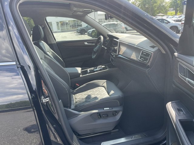 New 2026 Deep Black Pearl Volkswagen 2.0T SEL Premium R-Line image 10