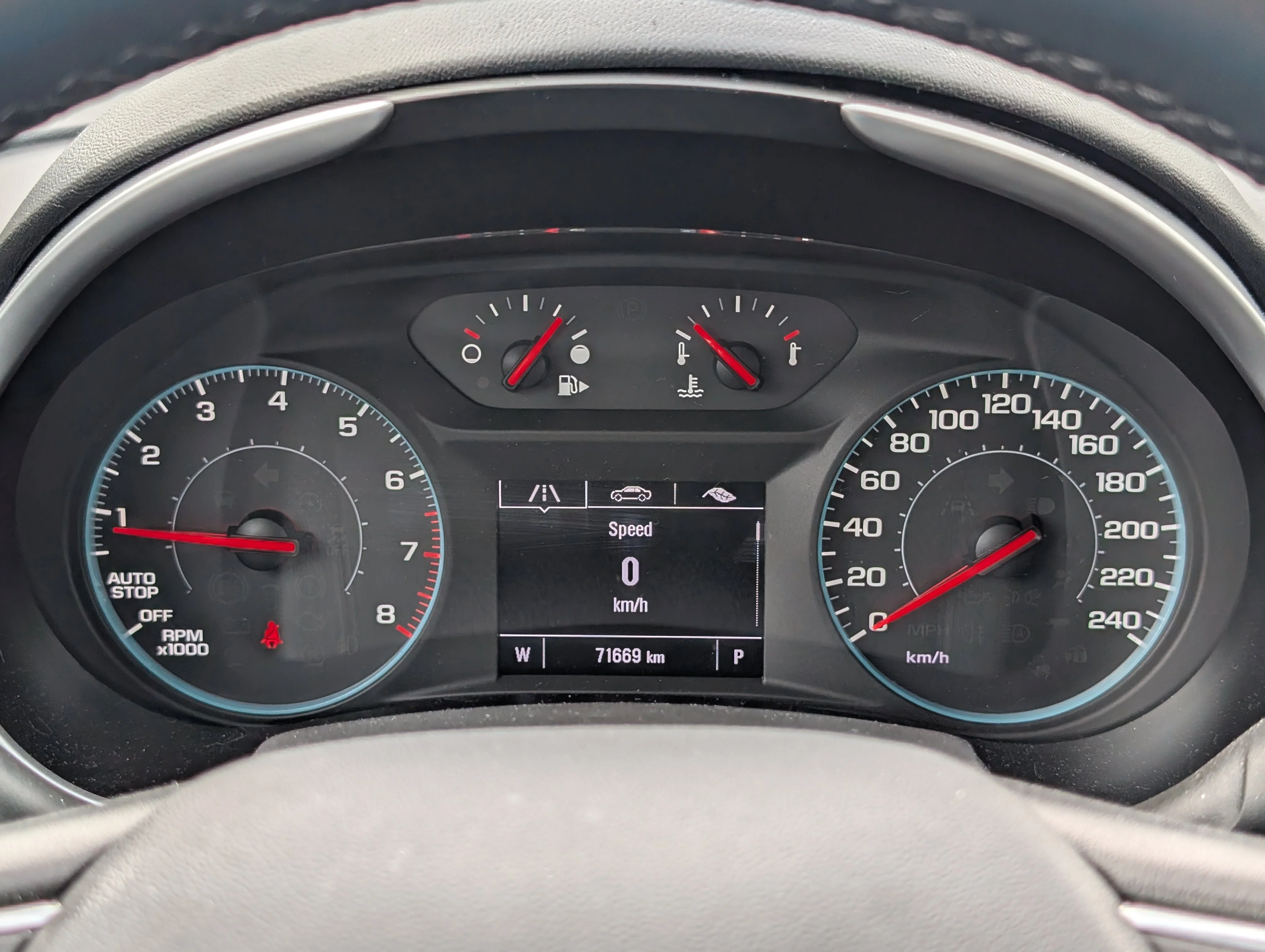 Used 2024 Summit White Chevrolet 1LT image 24