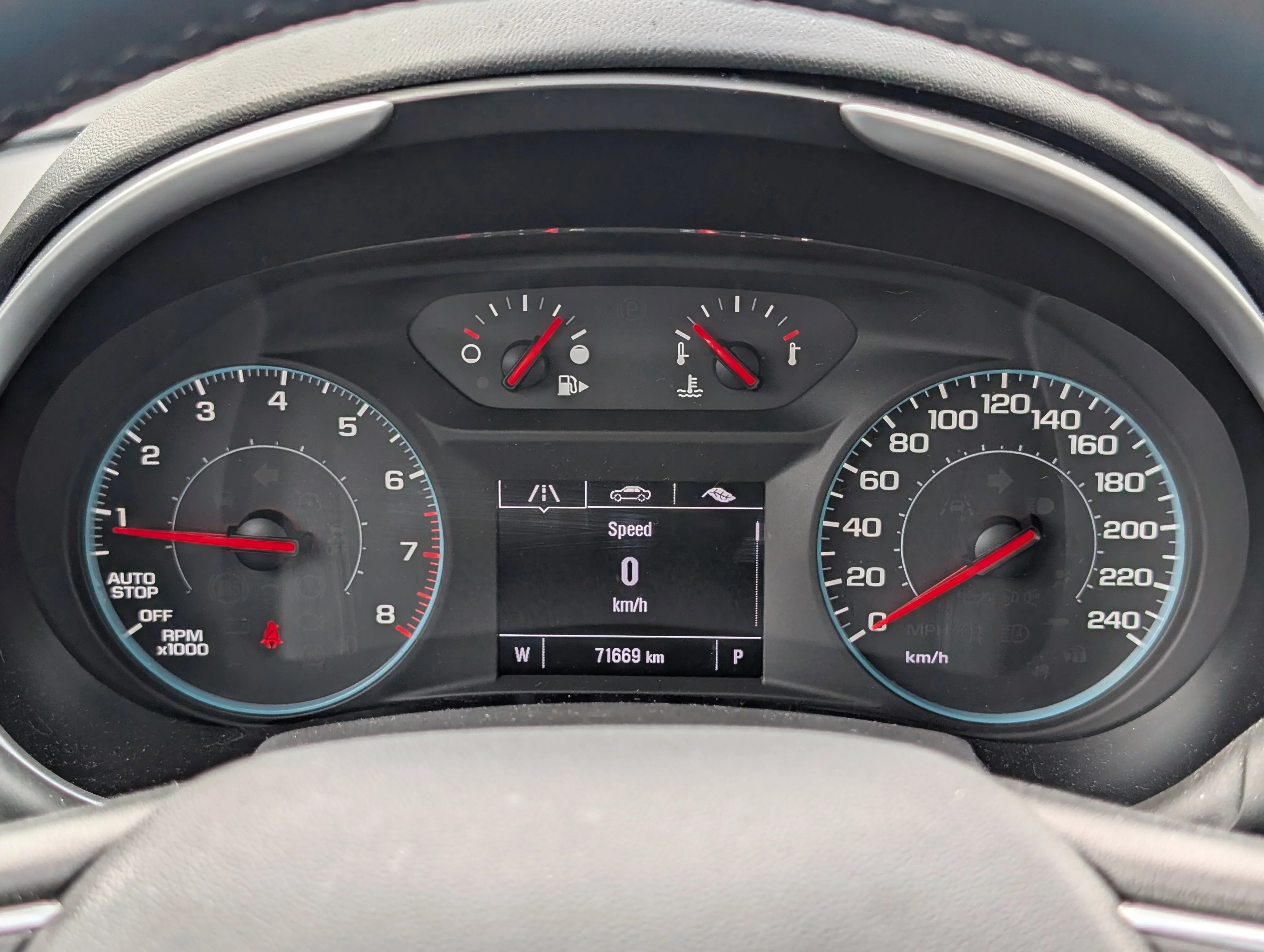 Used 2024 Summit White Chevrolet 1LT image 24