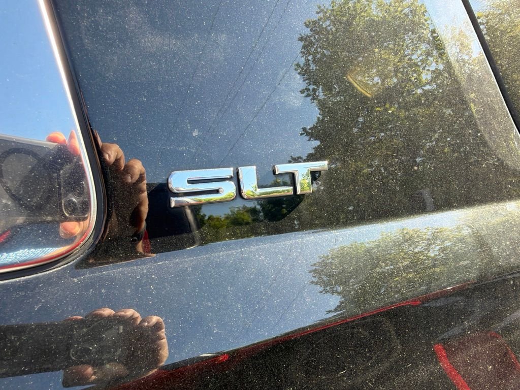 Used 2019 Black GMC SLT image 9