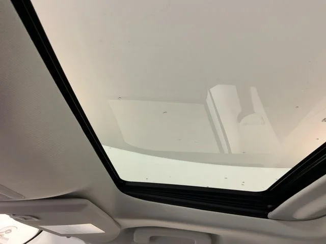New 2025 Space White Metallic Ford XLT image 20
