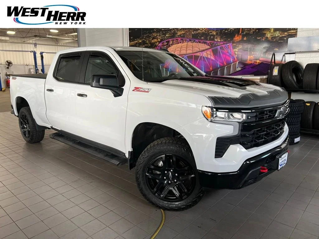 2023 Chevrolet Silverado 1500 LT Trail Boss 4WD Crew Cab Short Box's photo