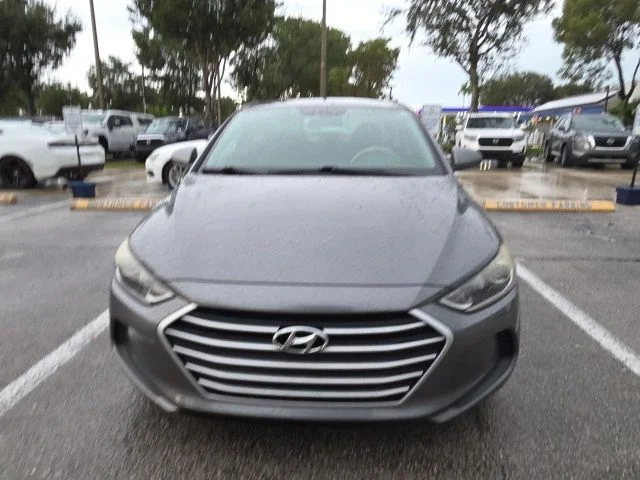 Used 2018 Gray Hyundai SEL image 2
