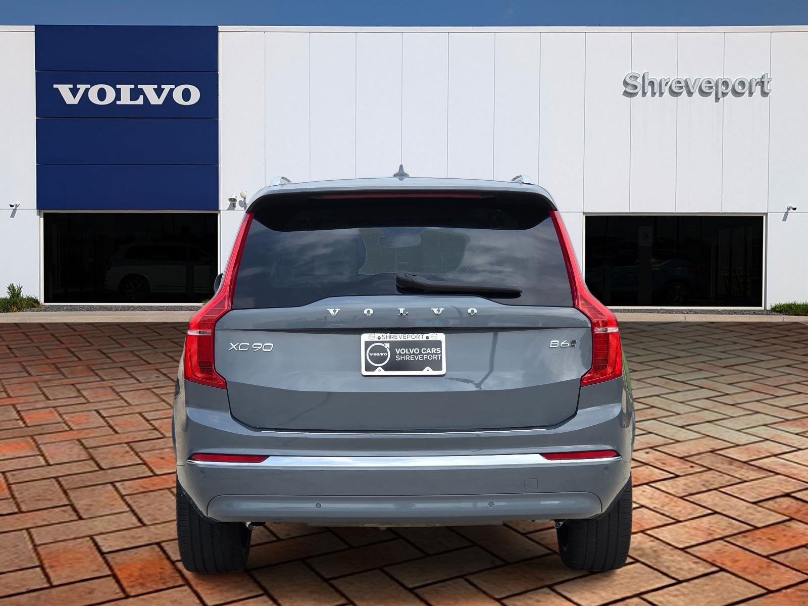 Certified Used 2023 Thunder Grey Metallic Volvo Ultimate image 5
