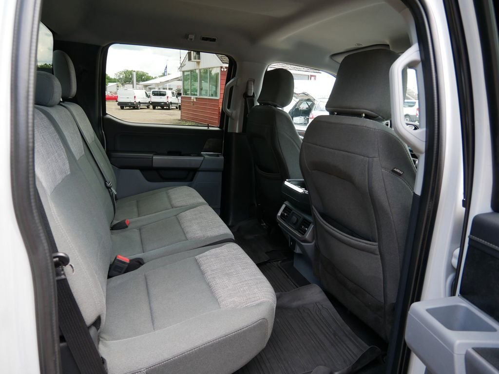 Used 2023 White Ford XLT image 9
