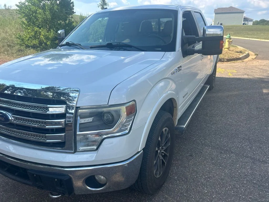 Used 2014 White Ford Limited image 3