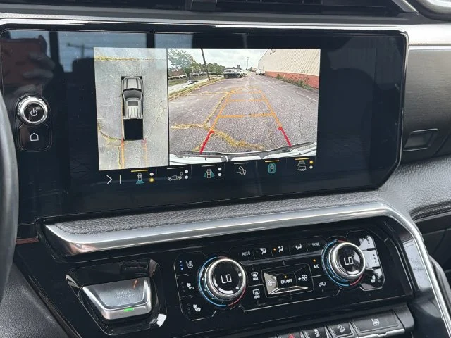 Used 2023  GMC Denali image 19