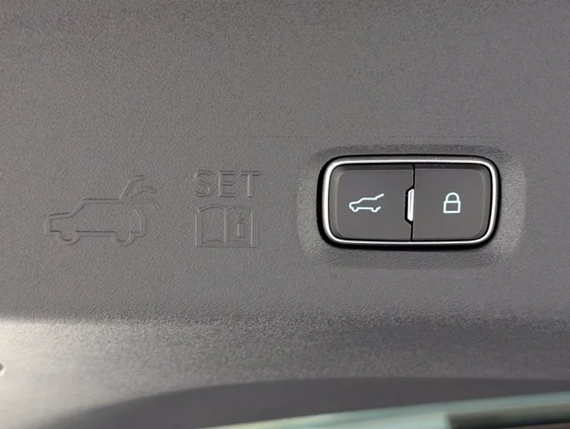 New 2027 Glacier Gray Metallic Tri-Coat Ford Active image 58