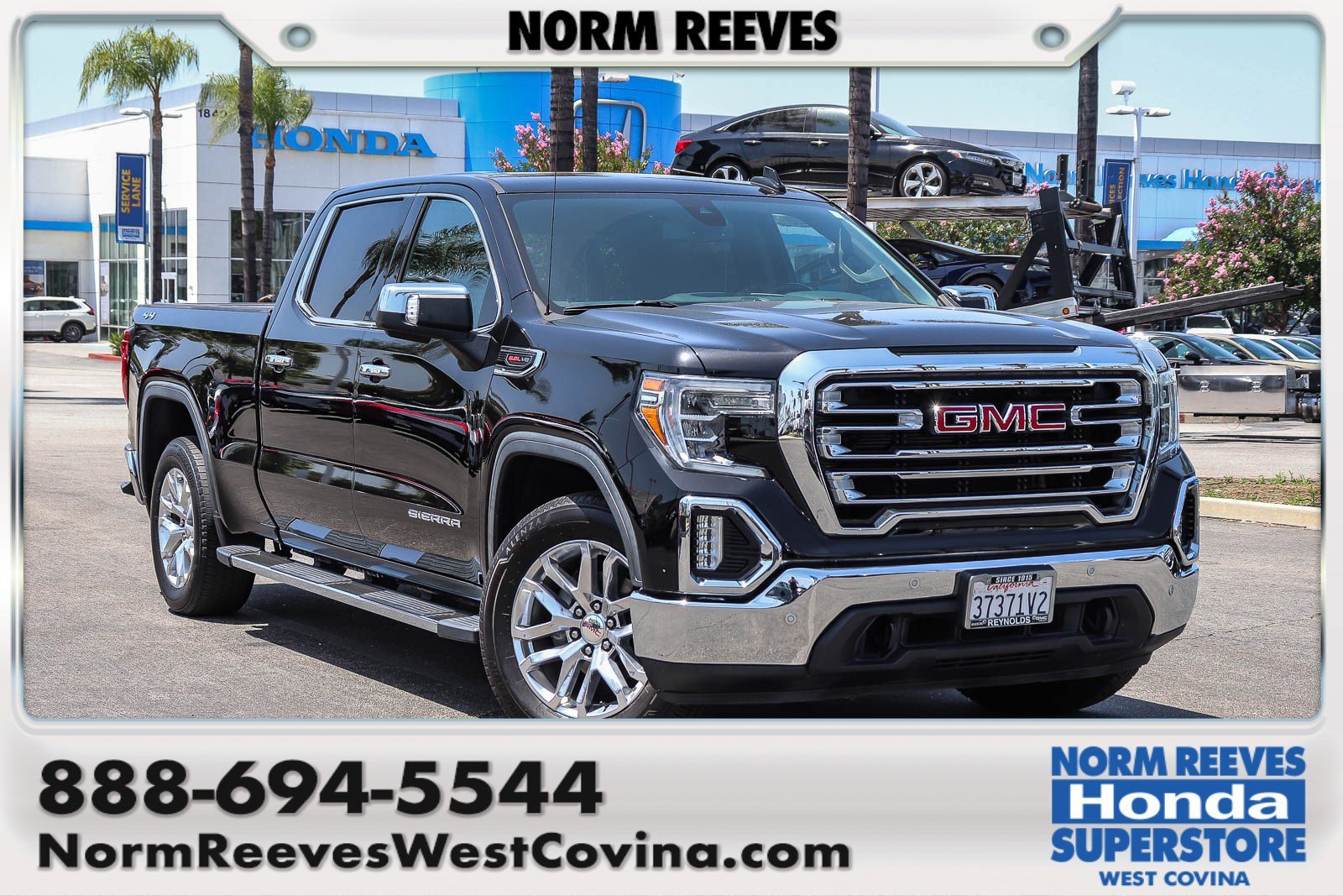 2019 GMC Sierra 4WD Crew Cab Short Box SLT's photo