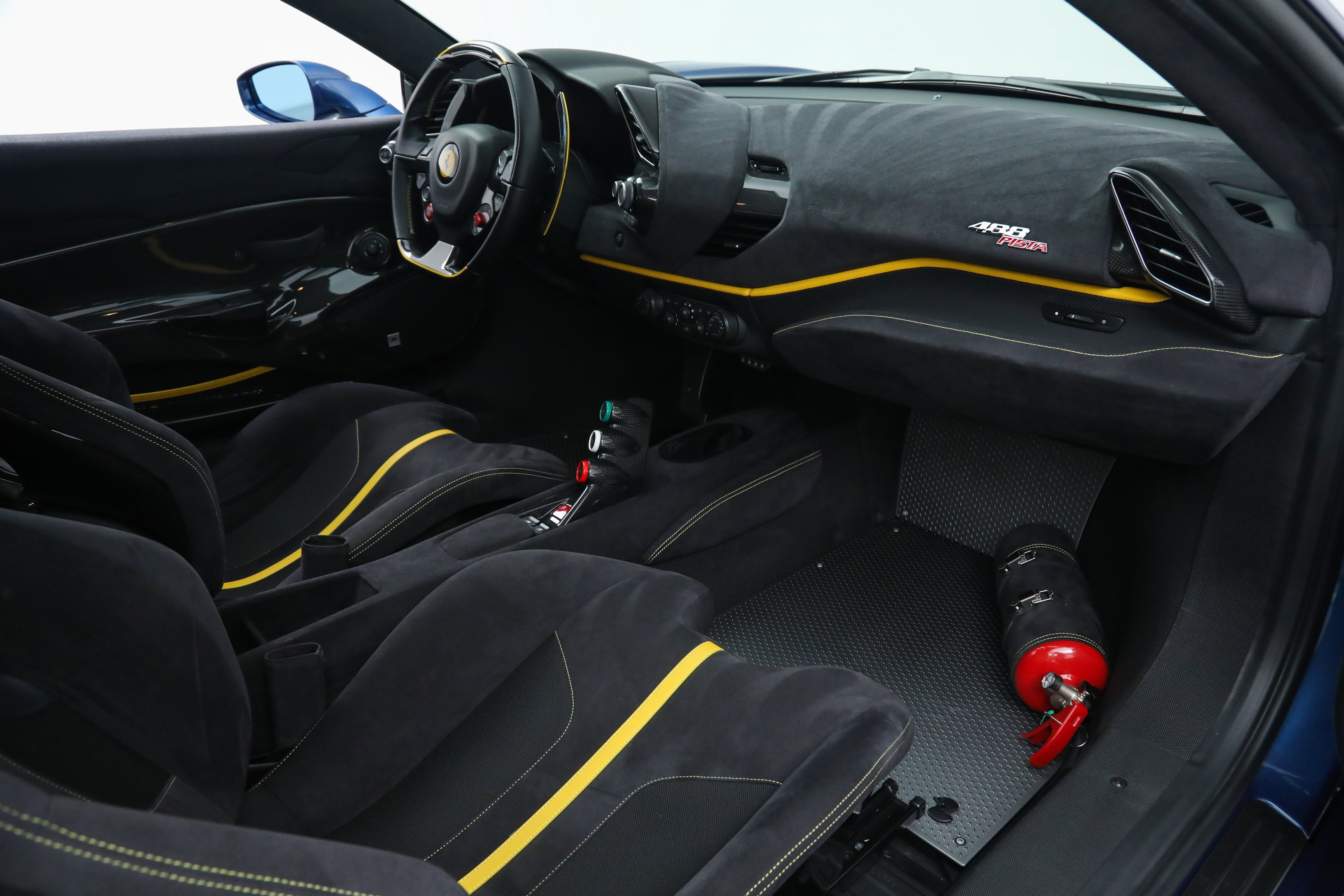Used 2019 Blue Ferrari  image 21