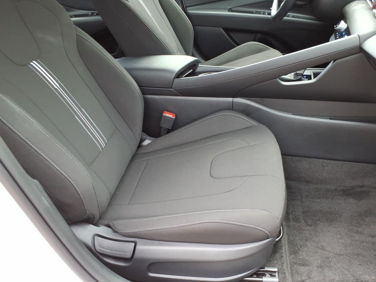 New 2026 Serenity White Hyundai Blue image 20