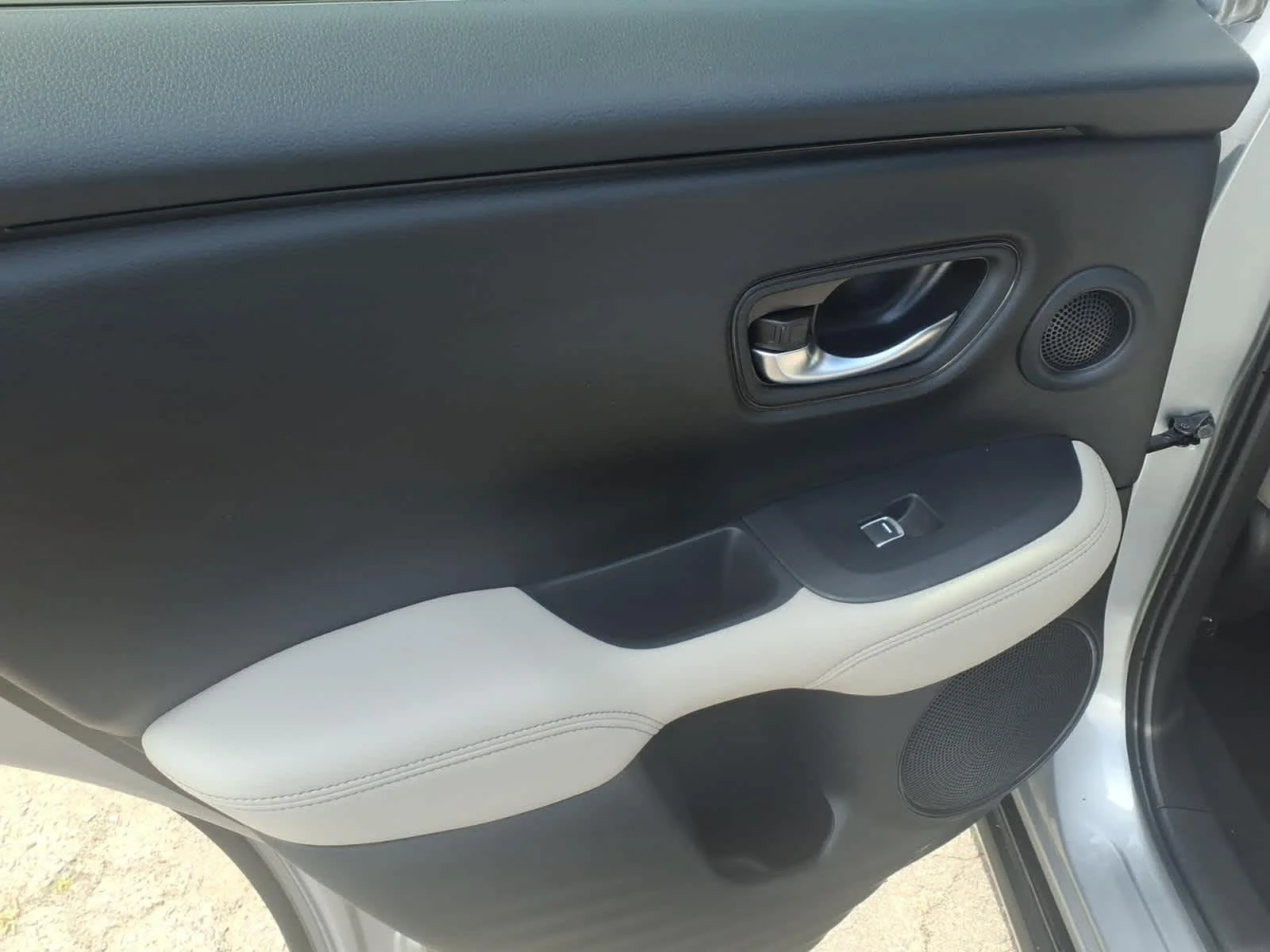 2023 Honda HR-V EX-L - Photo 11