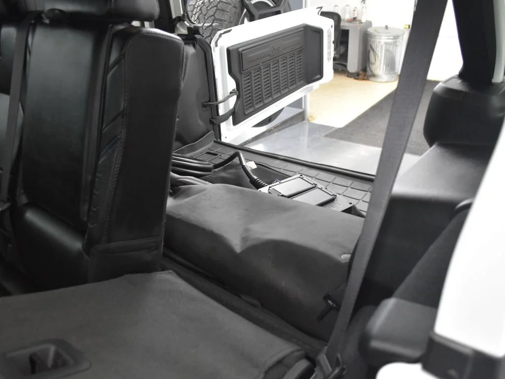 Used 2024 White Jeep High Altitude 4xe image 21