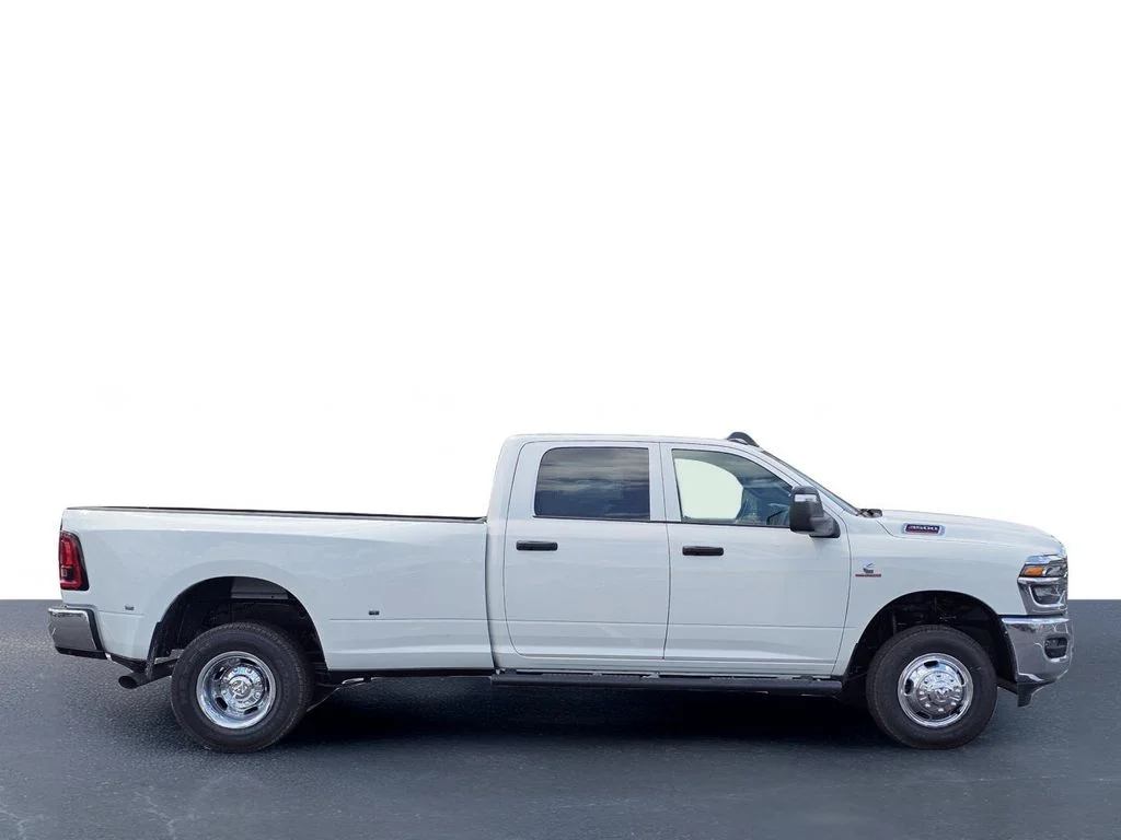 New 2026 Bright White Clear-Coat Exterior Paint RAM Tradesman image 9