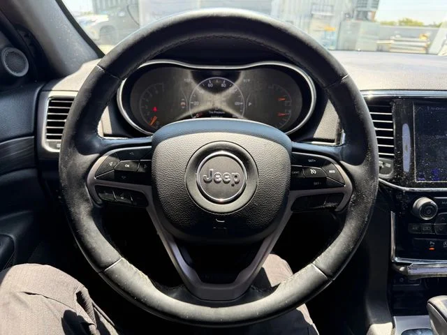 Used 2019 Black Jeep Altitude image 6