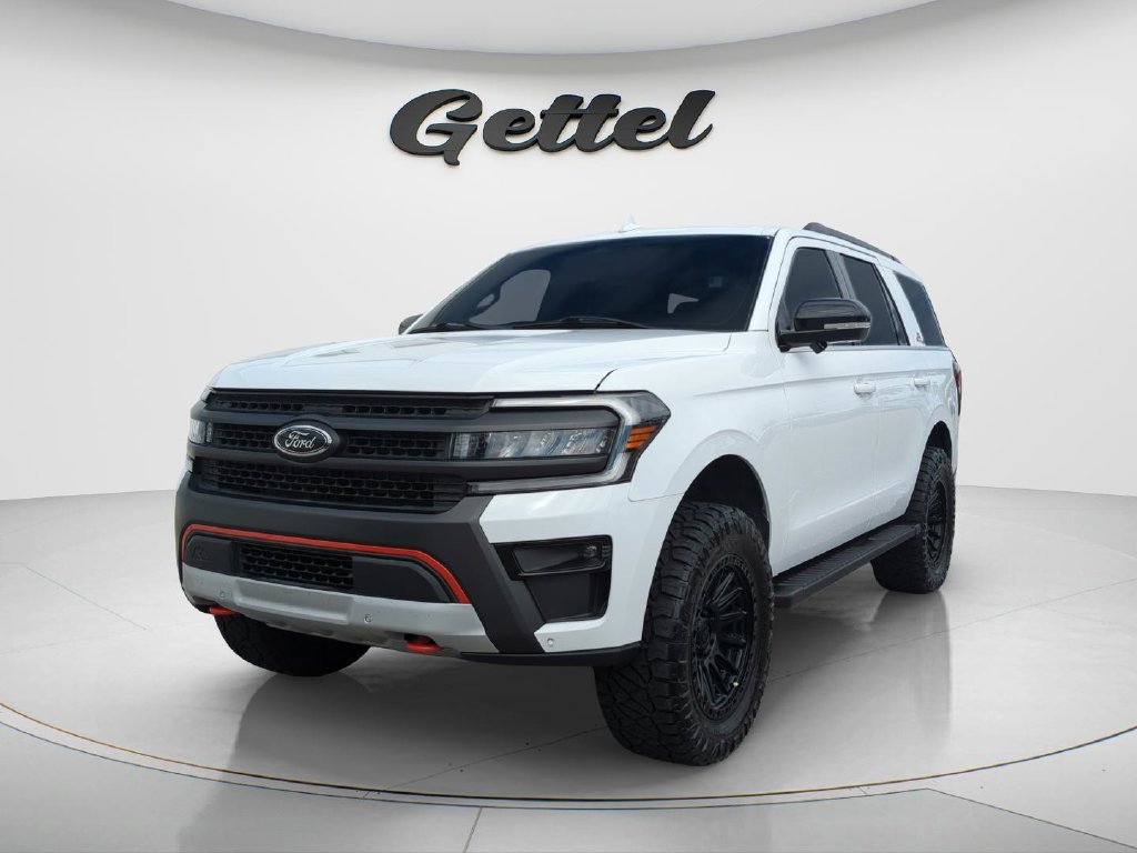 Used 2022 White Ford Timberline image 1