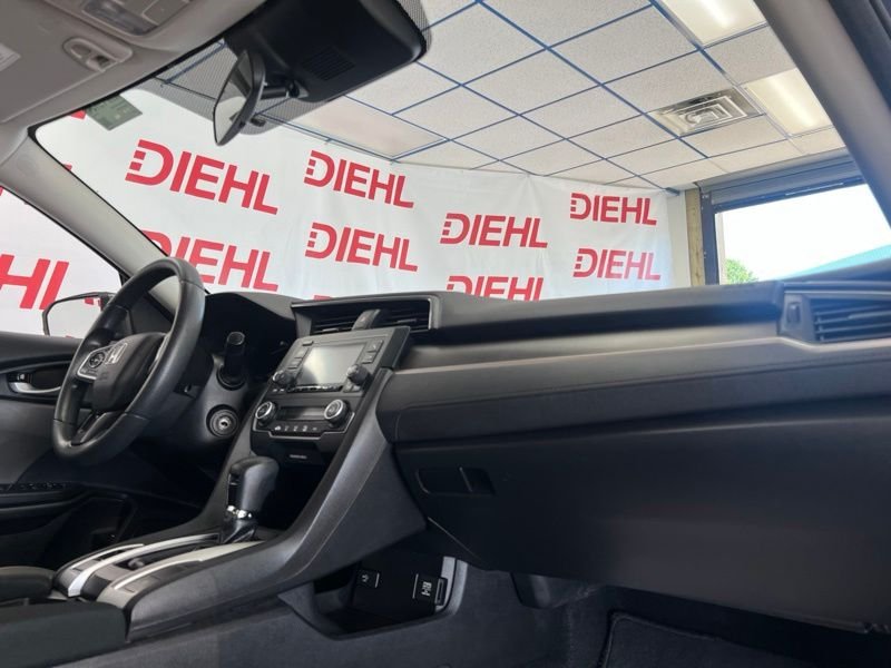 Used 2020  Honda LX image 13