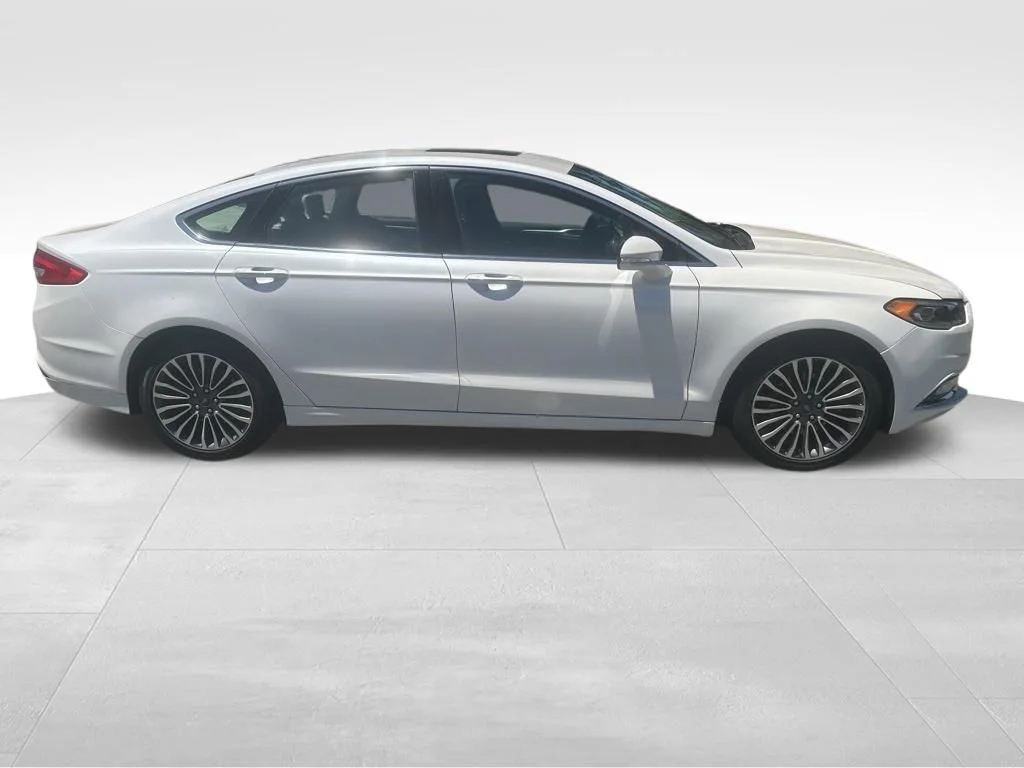 Used 2017 White Ford SE image 28