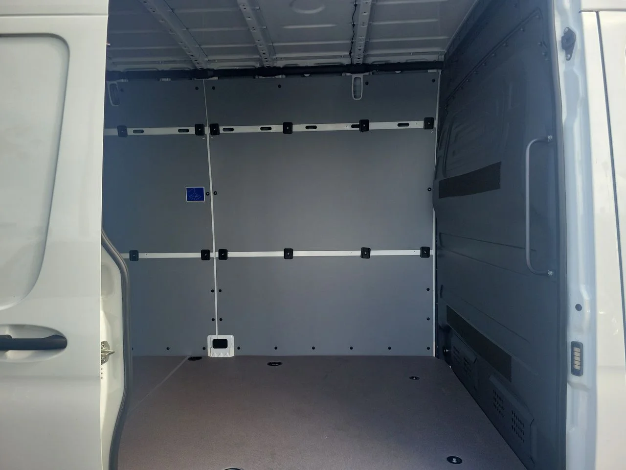 New 2026 Arctic+White Mercedes-Benz Cargo 170 WB image 13