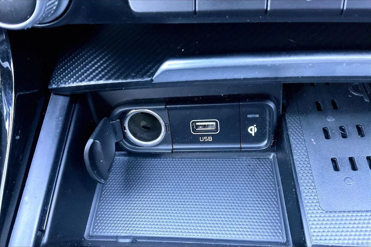 Used 2023 Black Kia GT-Line image 18