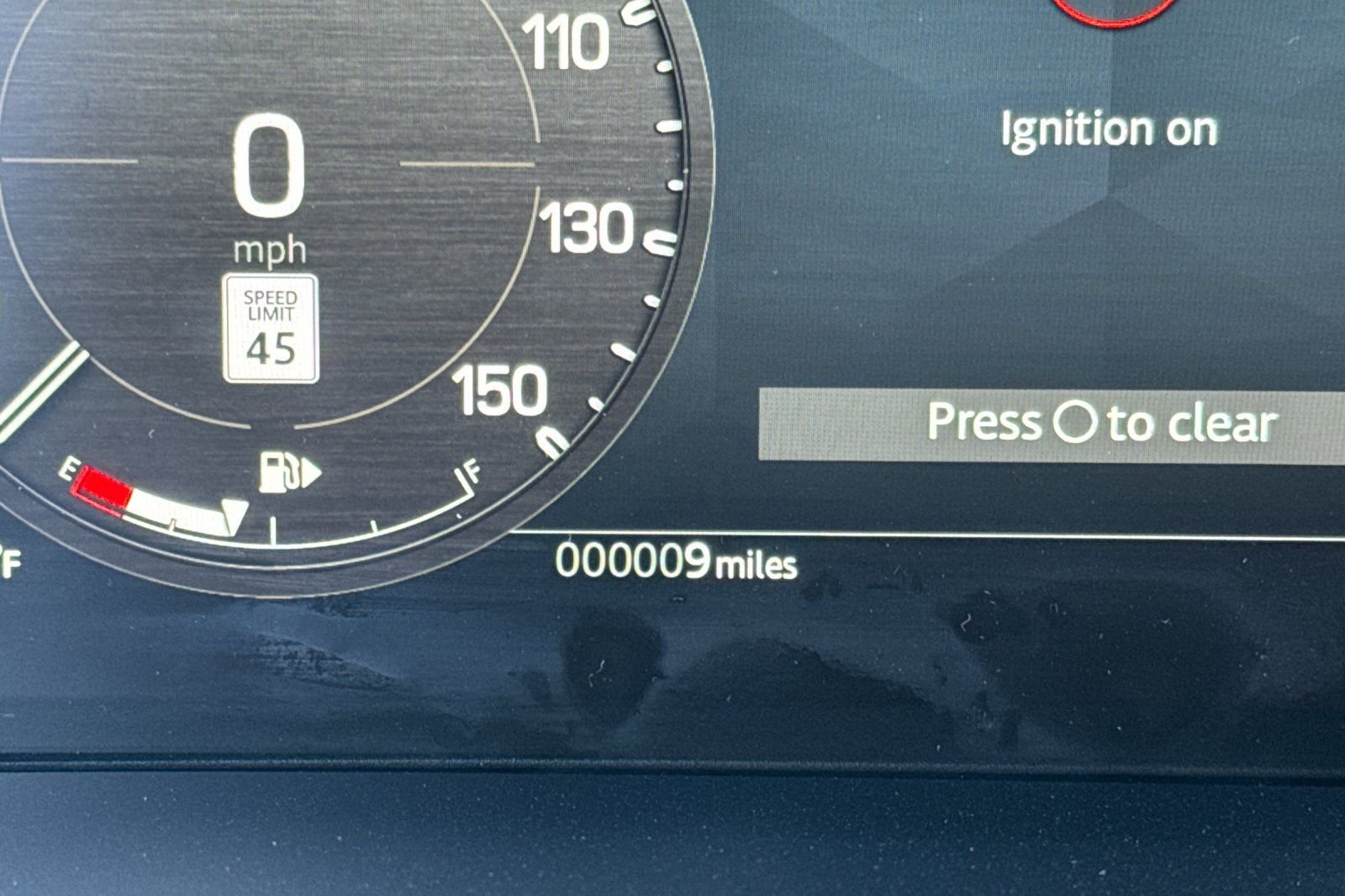 New 2026 Borasco Grey Land Rover X-Dynamic SE image 32