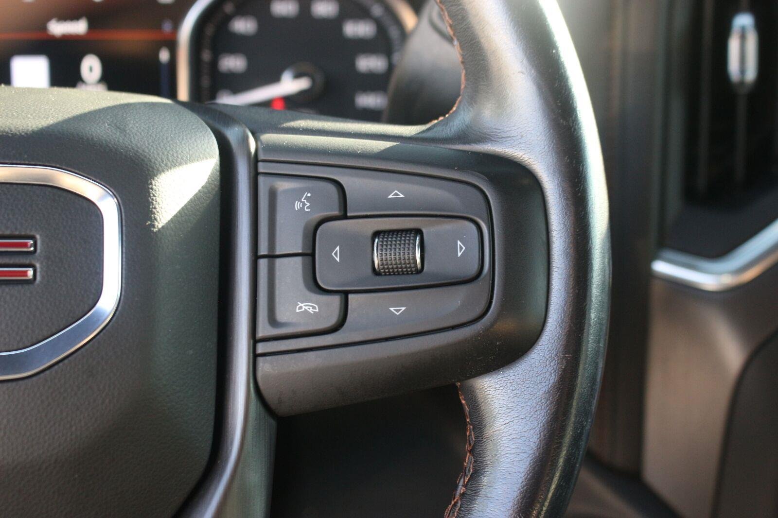 Used 2021 SUMMIT WHITE GMC AT4 image 20