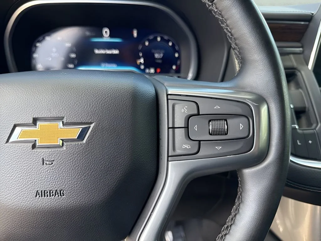 Used 2023 Summit White Chevrolet Premier image 18