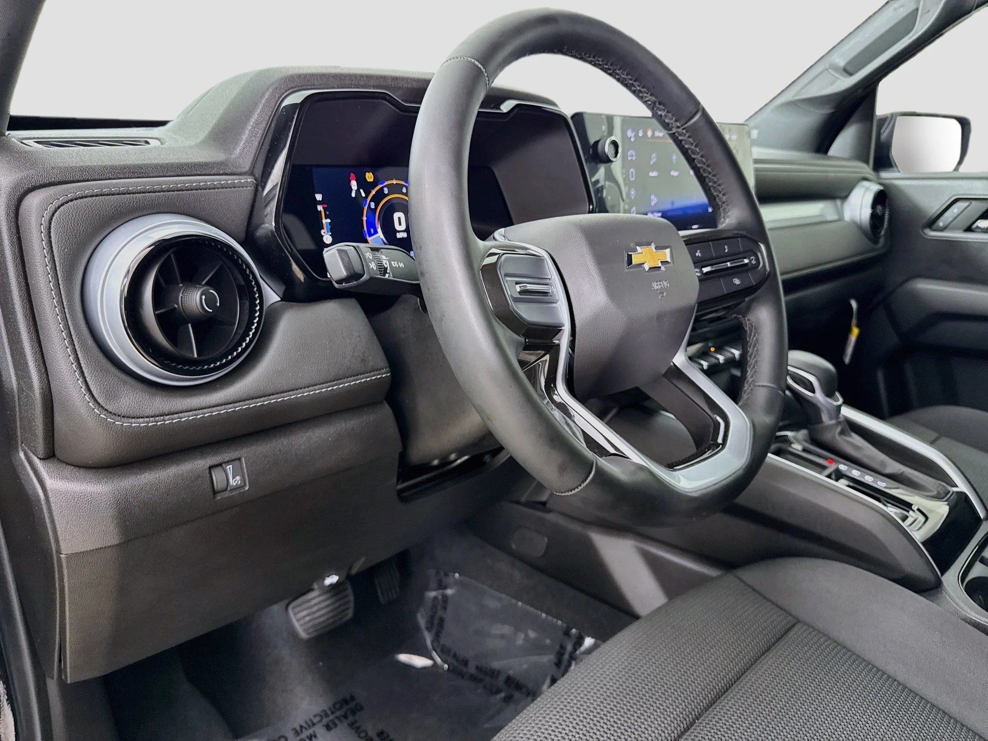 Used 2023 BLACK Chevrolet 2WD LT image 11