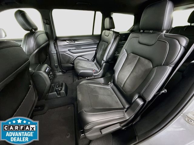 Used 2023 Silver Jeep Altitude image 22
