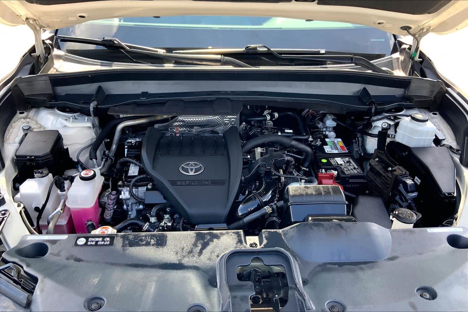 Used 2024 Coastal Cream Toyota XLE image 31