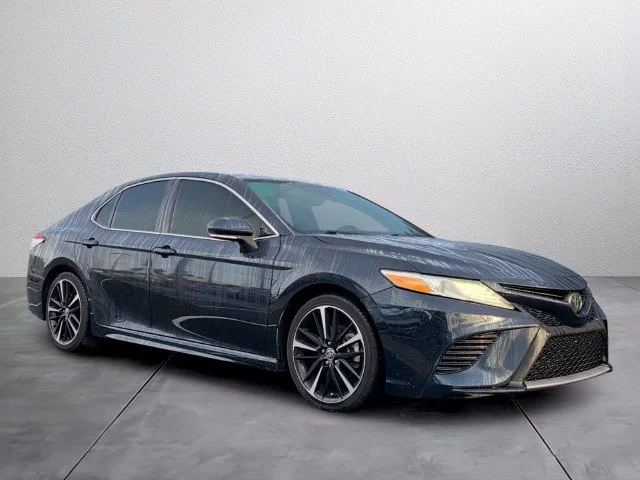 Used 2020 Blue Toyota XSE V6 image 6