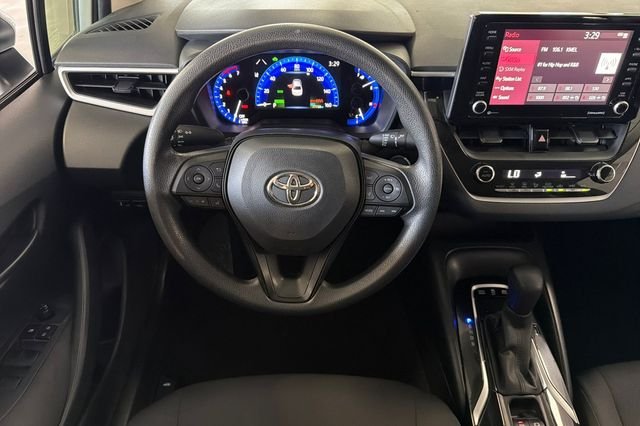 Used 2022 Wind Chill Pearl Toyota LE image 19
