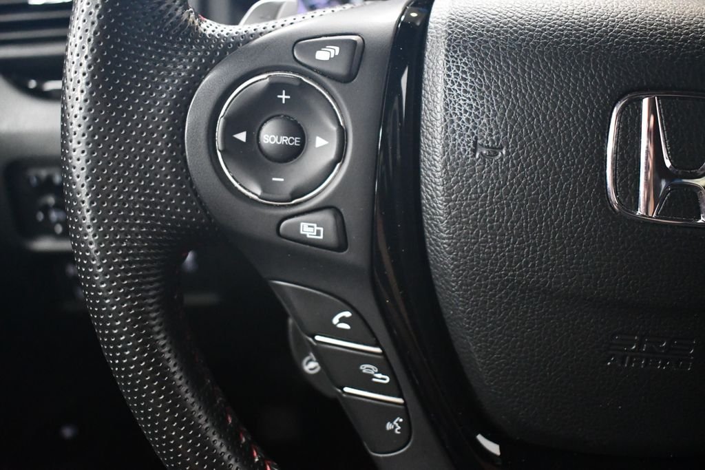 Certified Used 2023 Platinum White Pearl Honda Black Edition image 24
