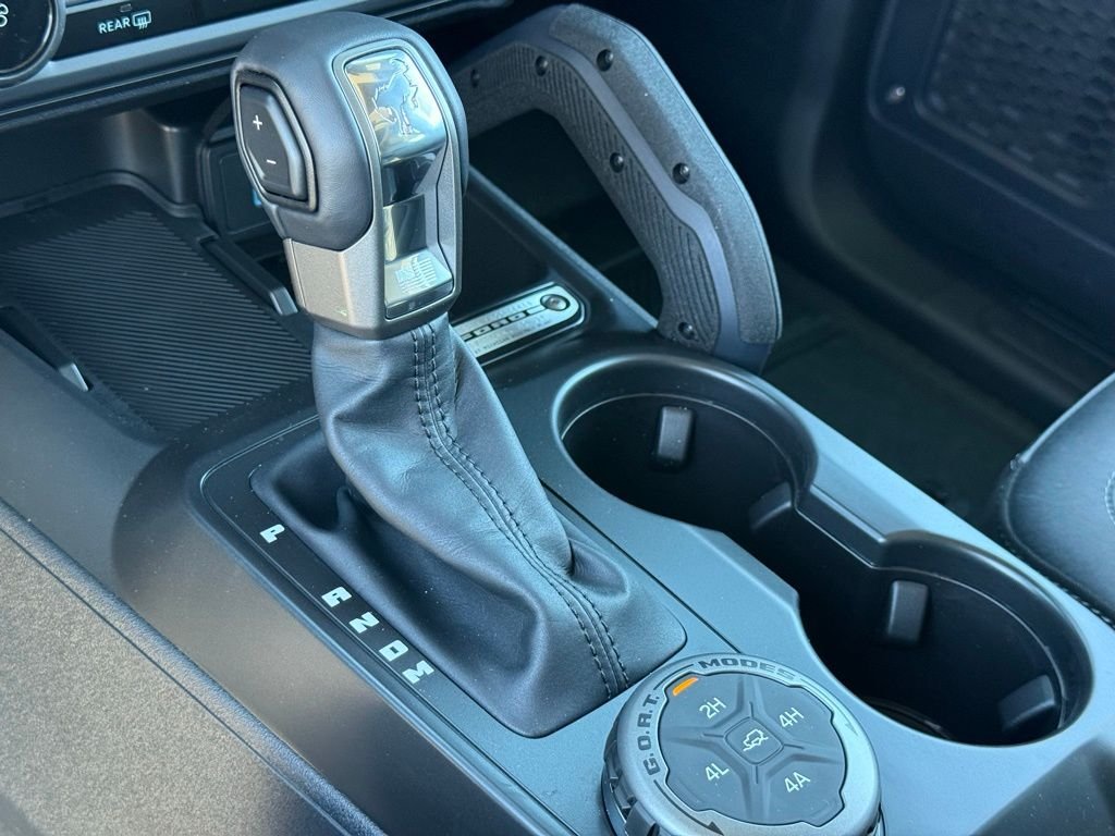 New 2025 Velocity Blue Metallic Ford Badlands® image 13