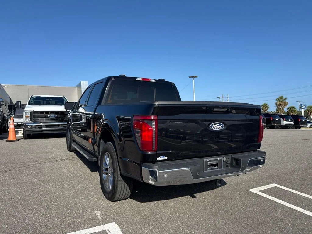 Used 2024 Black Metallic Ford XLT image 3