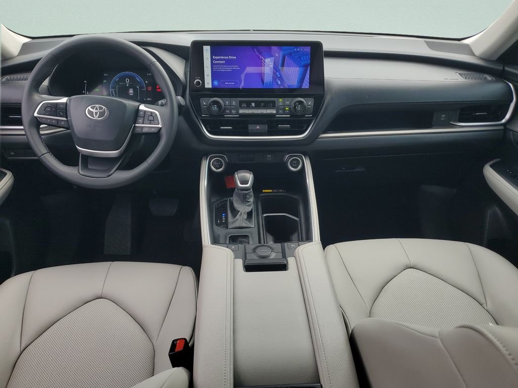 Certified Used 2026  Toyota XLE image 11