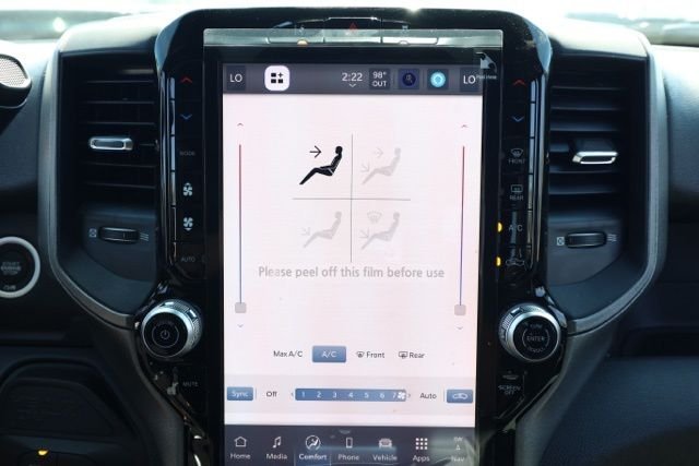 New 2026 Diamond Black Crystal Pearl-Coat Exterior Paint RAM Tradesman image 27