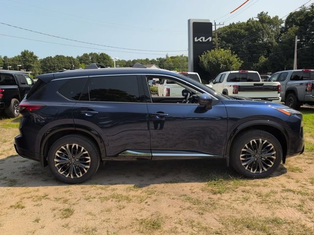 New 2026 Blue Nissan Platinum image 3