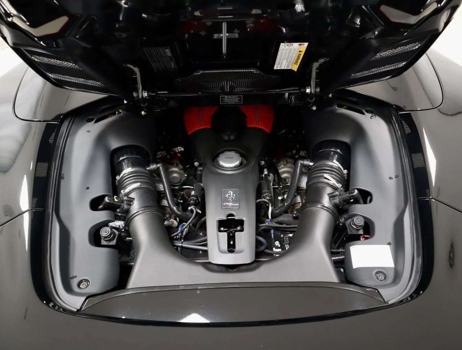 Used 2019 Black Ferrari Convertible image 14