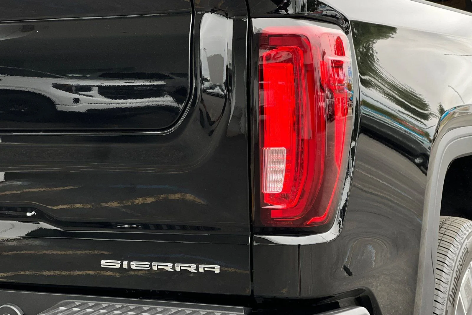 2026 GMC Sierra 1500 Denali - Photo 7