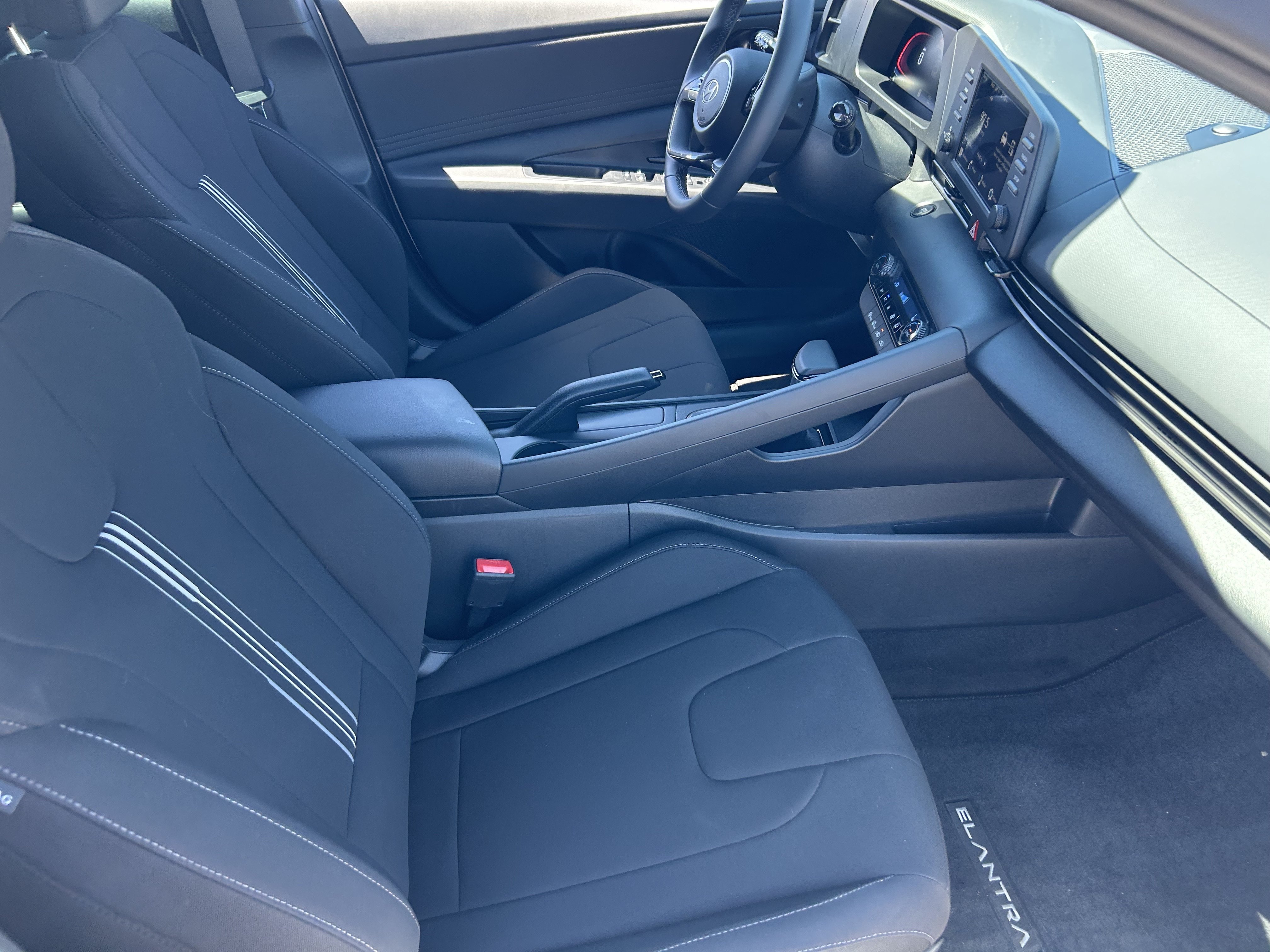Used 2026 Serenity White Hyundai SEL Sport image 11