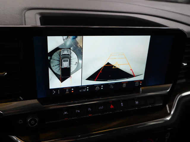 Used 2024 Summit White Chevrolet RST image 19