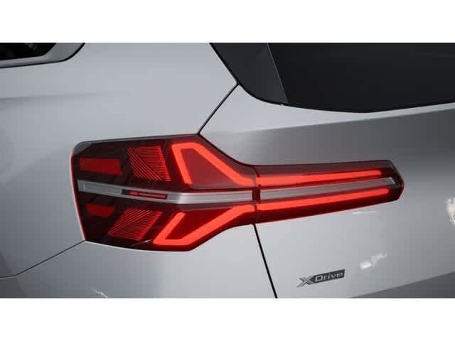 New 2026 Mineral White Metallic BMW 30 xDrive image 8