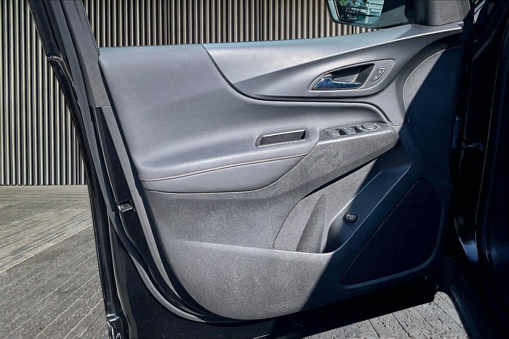 Used 2022 Black Chevrolet RS image 25