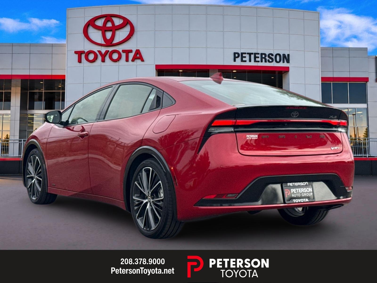 Used 2024 Red Toyota XLE image 5