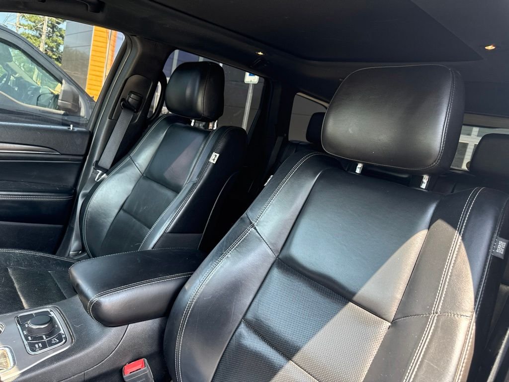 Used 2021 Bright White Clearcoat Jeep Limited image 23