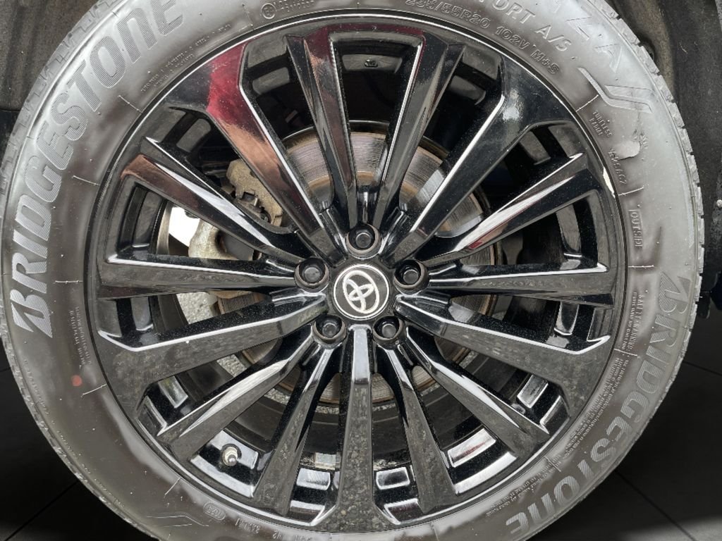 Used 2025  Toyota XSE image 28